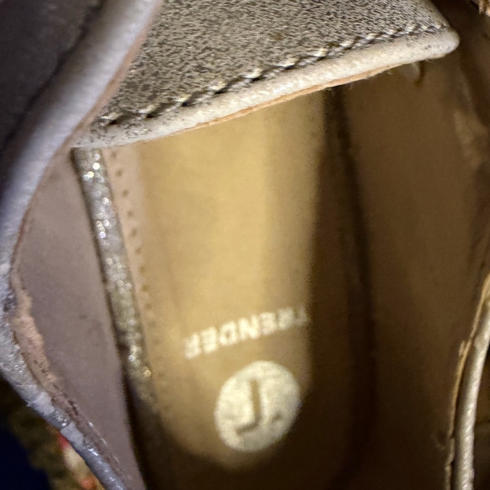 Chic Silver Women's Loafers - Picture 4 of 9